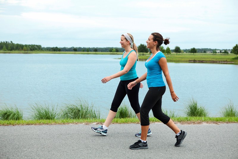 Caminhando pelas trilhas de Lake Nona