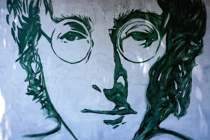 Mansão de John Lennon e Yoko Ono na Flórida é colocada à venda por US$ 47,5 milhões