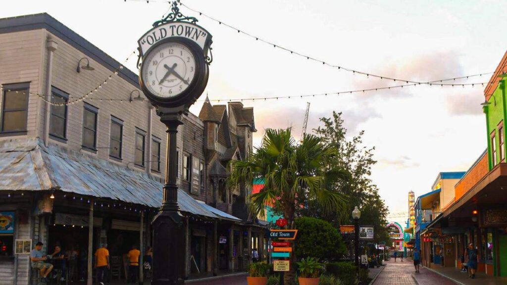 Old Town em Kissimmee começará a receber visitantes novamente