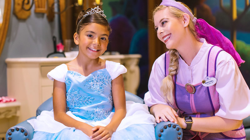 Bibbidi Bobbidi Boutique na Disney: Transforme sua filha em uma princesa