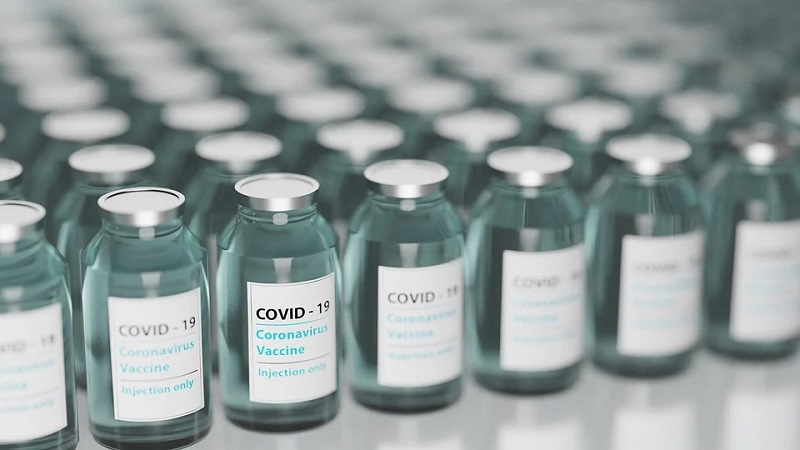 Farmácias e supermercados dos EUA preparam-se para distribuir a vacina contra a COVID-19