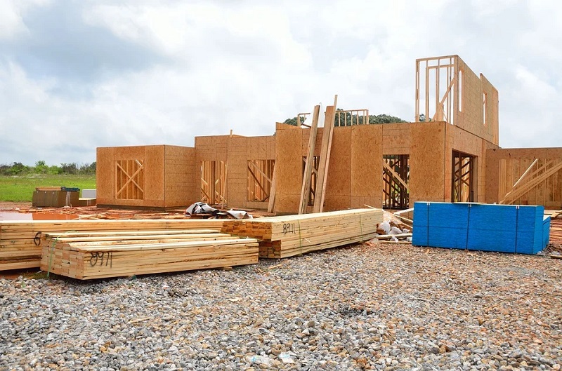 Casas construídas com paredes em wood frame (madeira)